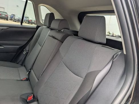 Used 2025 Toyota RAV4 XLE FWD image 27