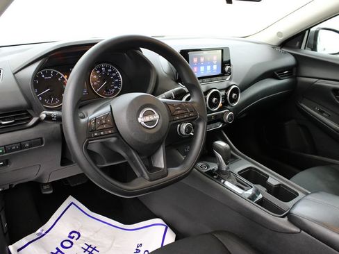 Used 2025 Nissan Sentra S FWD image 13