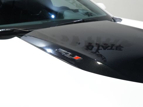 Used 2017 Chevrolet Camaro ZL1 RWD image 13