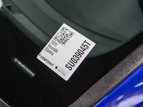 Used 2025 Hyundai Elantra Sport FWD image 28