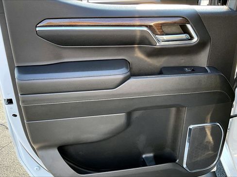 Certified 2024 Chevrolet Silverado 1500 LT Trail Boss w/ Convenience Package II image 12