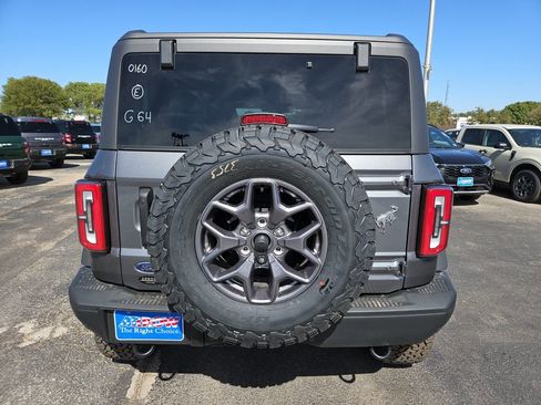 New 2025 Ford Bronco Badlands image 10