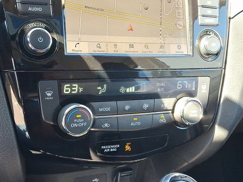 Used 2020 Nissan Rogue Sport SL w/ Premium Package image 16