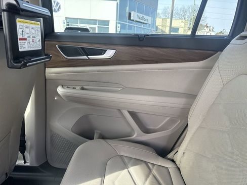 New 2026 Volkswagen Atlas SE FWD image 27