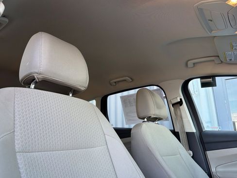 Used 2017 Ford Escape SE image 16