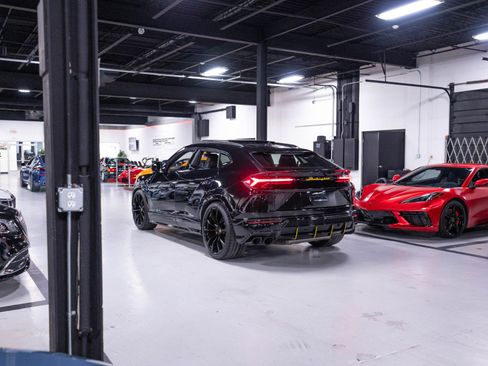 Used 2019 Lamborghini Urus AWD/4WD image 85
