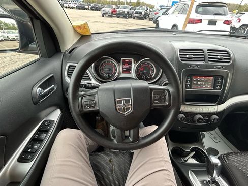 Used 2014 Dodge Journey SE w/ Flexible Seating Group FWD image 27