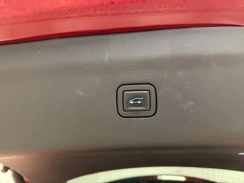 Used 2021 Buick Enclave Premium w/ Sun and Sites Package image 26