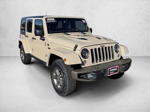 Used 2016 Jeep Wrangler Unlimited Sahara AWD/4WD image 3