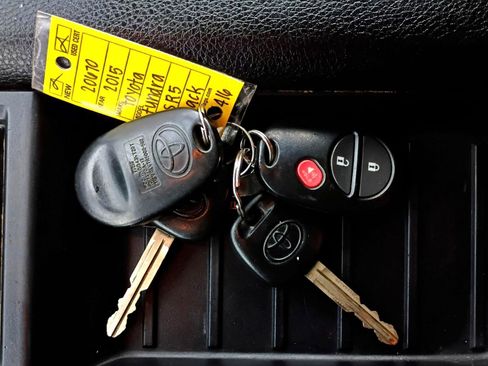 Used 2015 Toyota Tundra SR5 image 64