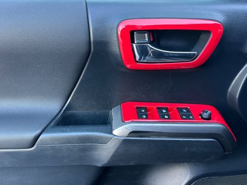 Used 2019 Toyota Tacoma TRD Pro image 12