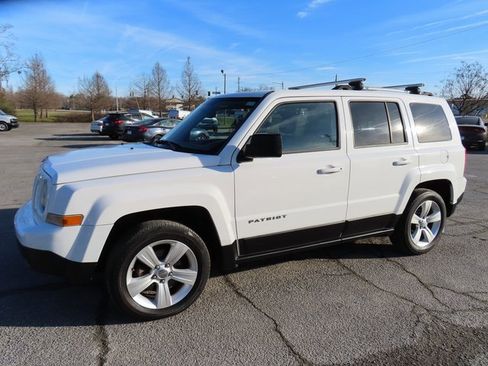 Used 2014 Jeep Patriot Limited image 13