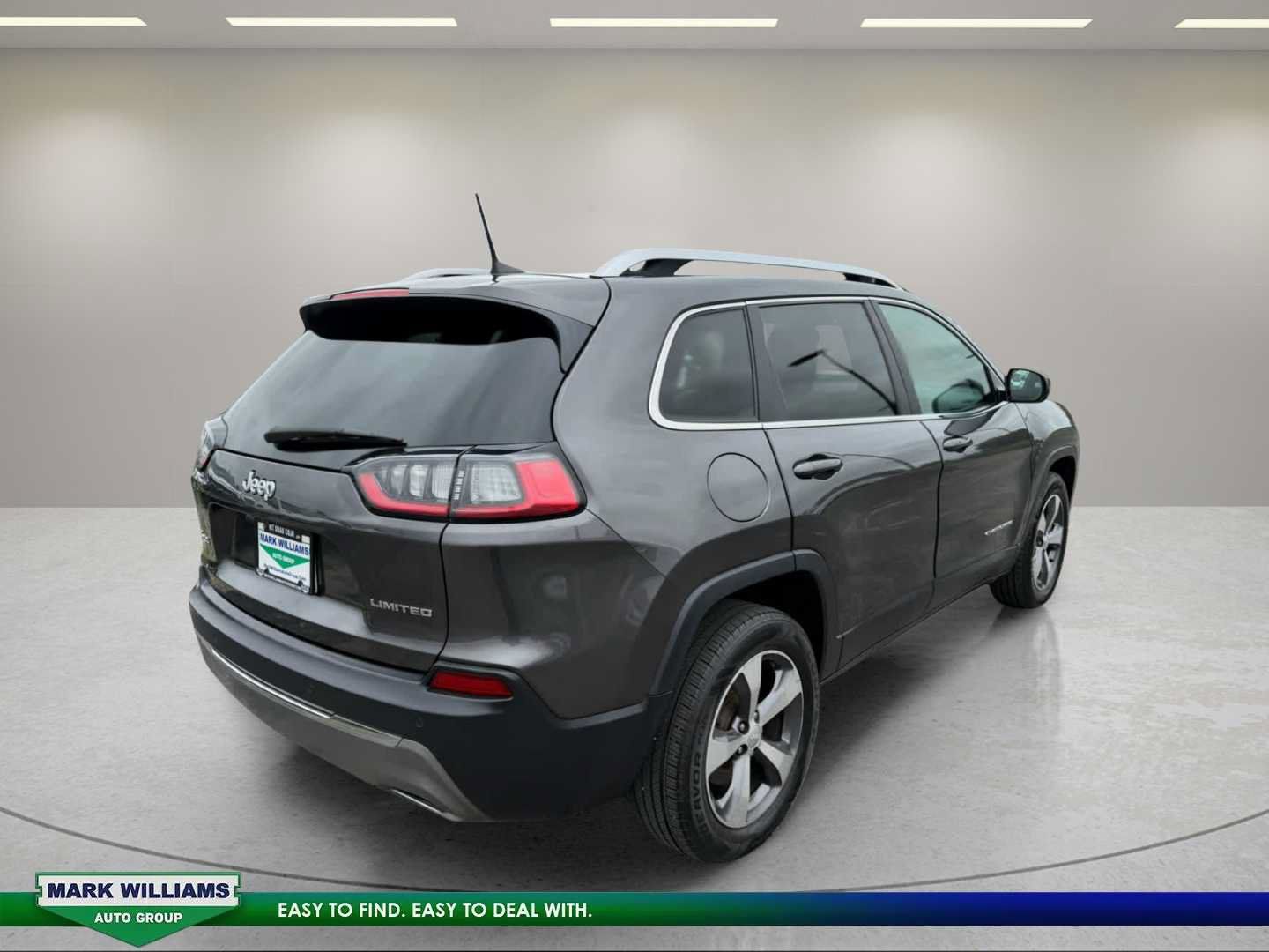 Used 2019 Jeep Cherokee Limited AWD/4WD image 3