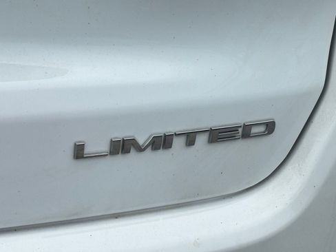 Used 2023 Jeep Compass Limited w/ Elite Group AWD/4WD image 6