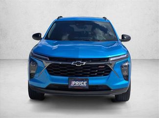 Used 2025 Chevrolet Trax RS w/ Driver Confidence Package FWD video 2