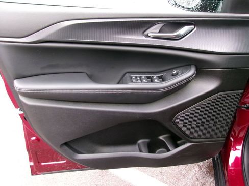 Certified 2024 Jeep Grand Cherokee Altitude image 6