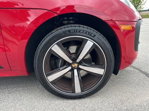 Used 2025 Porsche Macan S AWD/4WD image 4