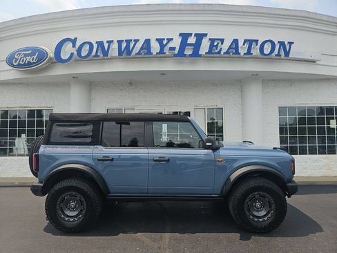 Used 2025 Ford Bronco Badlands AWD/4WD image 1