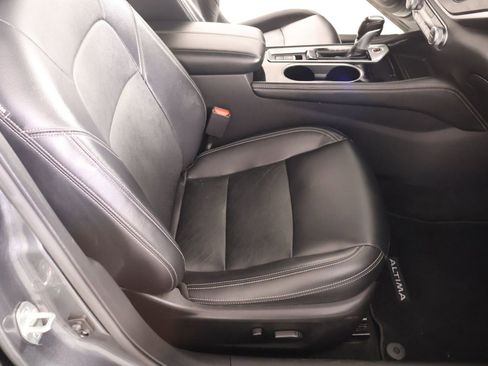 Used 2023 Nissan Altima 2.5 SL FWD image 14