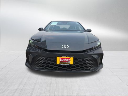 Used 2026 Toyota Camry SE w/ Convenience Package FWD image 8