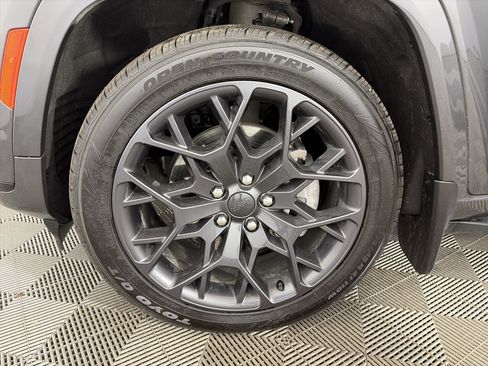 Used 2023 Jeep Grand Cherokee L Summit w/ Advanced Protech Group IV image 14