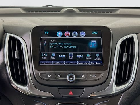 Used 2018 Chevrolet Equinox LT w/ Sun & Infotainment Package image 21