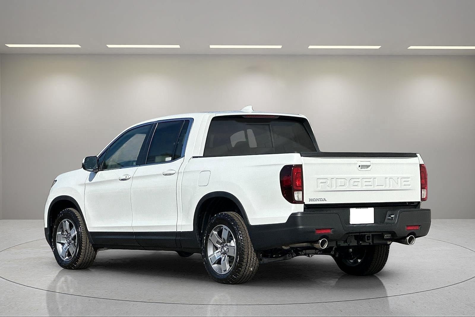 New 2025 Honda Ridgeline RTL image 3