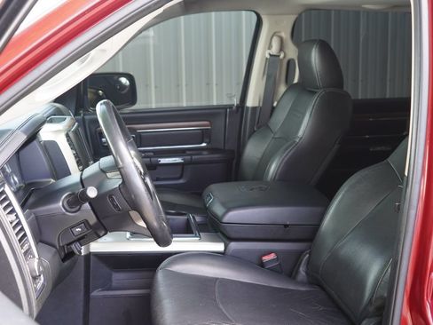 Used 2015 RAM 1500 Laramie w/ Convenience Group AWD/4WD image 15