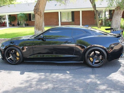 Used 2017 Chevrolet Camaro SS image 45