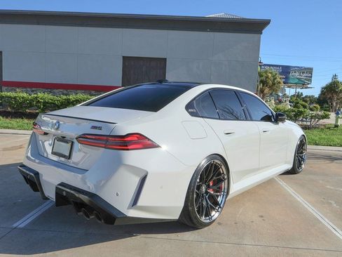 Used 2026 BMW M5 w/ Executive Package AWD/4WD image 41