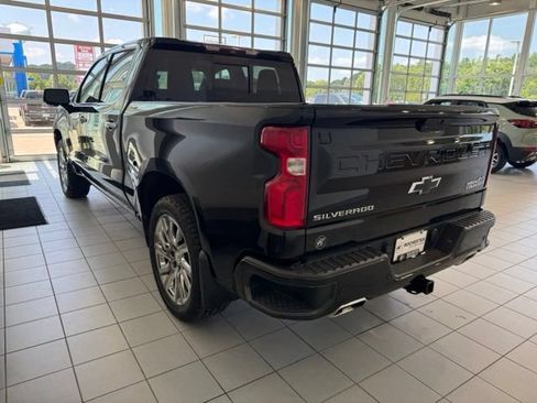 Used 2019 Chevrolet Silverado 1500 High Country w/ High Country Premium Package AWD/4WD image 46