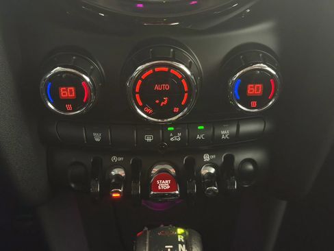 Used 2015 MINI Cooper 2-Door Hardtop FWD image 25