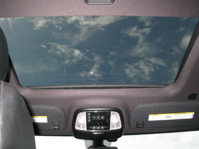 Used 2020 Jeep Grand Cherokee Altitude AWD/4WD image 15