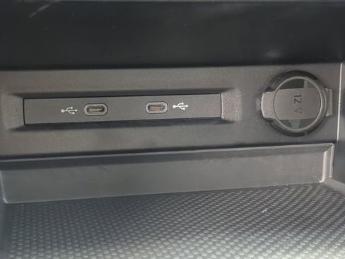 Certified 2025 Volkswagen Taos S FWD image 20