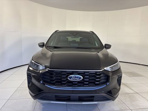 Used 2025 Ford Escape ST-Line image 8