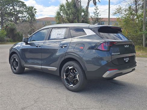 New 2026 Kia Sportage EX image 6
