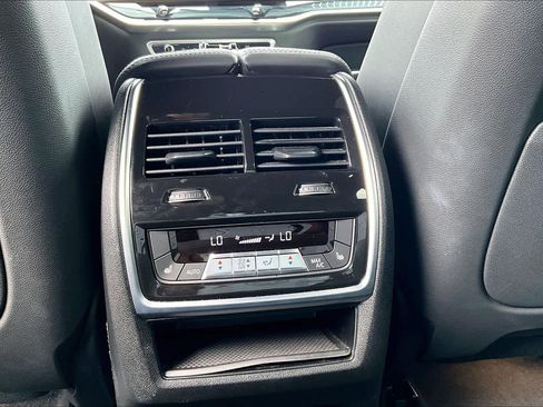 Used 2026 BMW X5 sDrive40i w/ M Sport Package RWD image 38