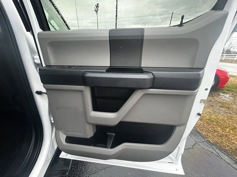 Used 2017 Ford F150 XL w/ Equipment Group 101A Mid image 18