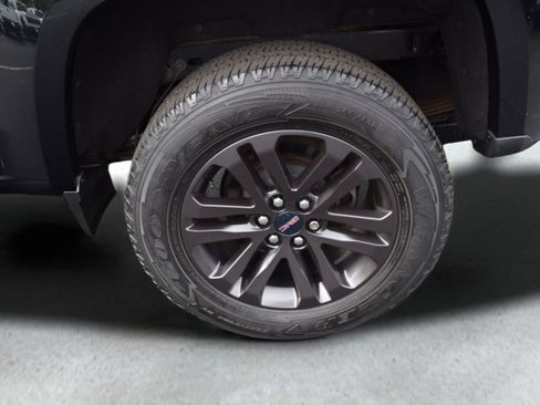 Used 2019 GMC Canyon SLE w/ Driver Alert Package AWD/4WD image 8