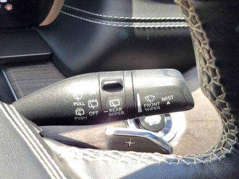 Used 2022 Jeep Grand Cherokee Overland AWD/4WD image 18