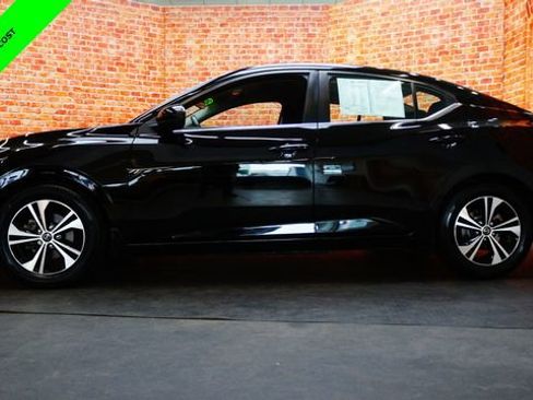 Certified 2022 Nissan Sentra SV FWD image 4