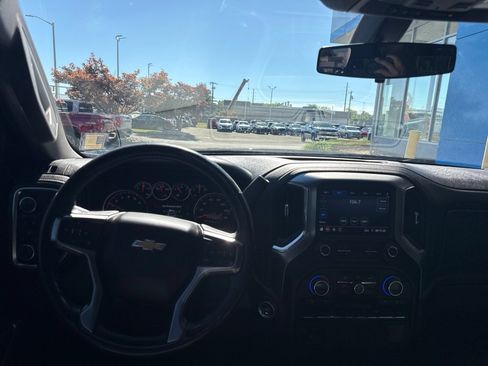 Used 2020 Chevrolet Silverado 1500 LT w/ All-Star Edition AWD/4WD image 2