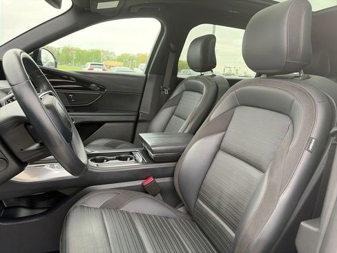 Used 2025 Lincoln Nautilus Reserve w/ Jet Appearance Package AWD/4WD image 16