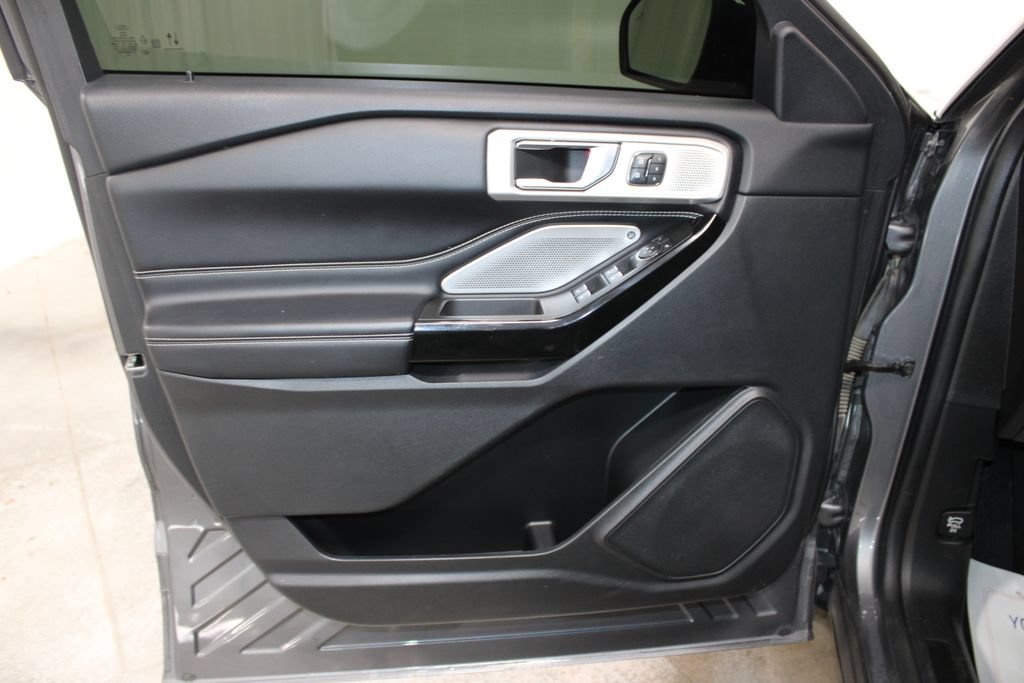 Used 2021 Ford Explorer ST w/ Equipment Group 401A AWD/4WD image 21