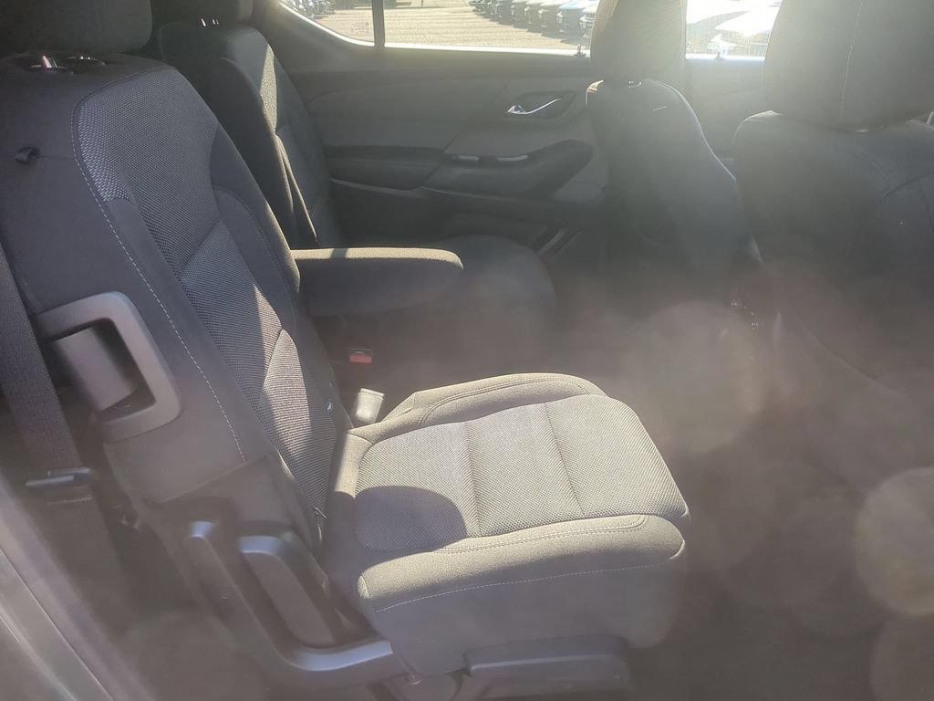 Used 2022 Chevrolet Traverse LT w/ LPO, Floor Liner Package AWD/4WD image 30