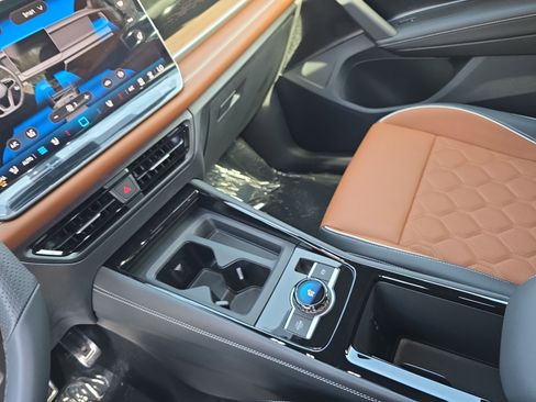 New 2026 Volkswagen Tiguan SEL R-Line image 24