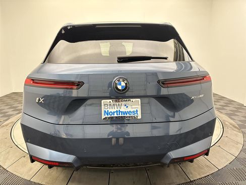 Used 2026 BMW iX xDrive60 w/ Dynamic Handling Package image 15