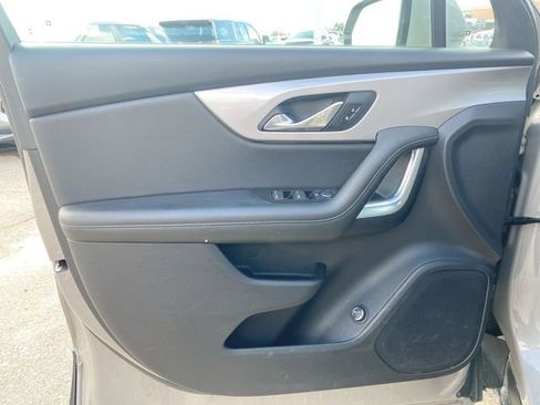 Used 2021 Chevrolet Blazer LT FWD image 21