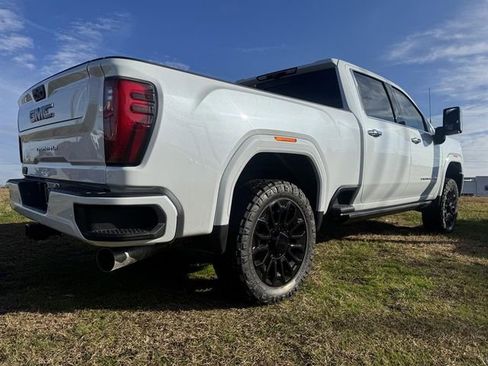 New 2026 GMC Sierra 2500 Denali Ultimate image 23