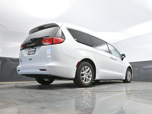 Used 2023 Chrysler Voyager LX FWD image 46